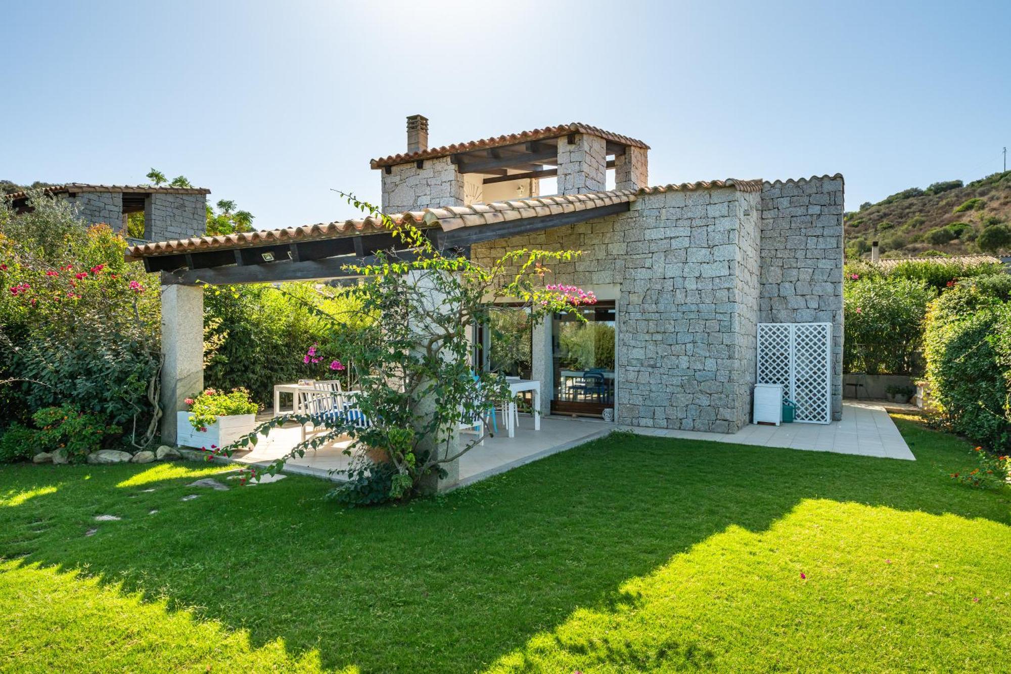 Villa Bouganville Cala Sinzias Castiadas Eksteriør billede