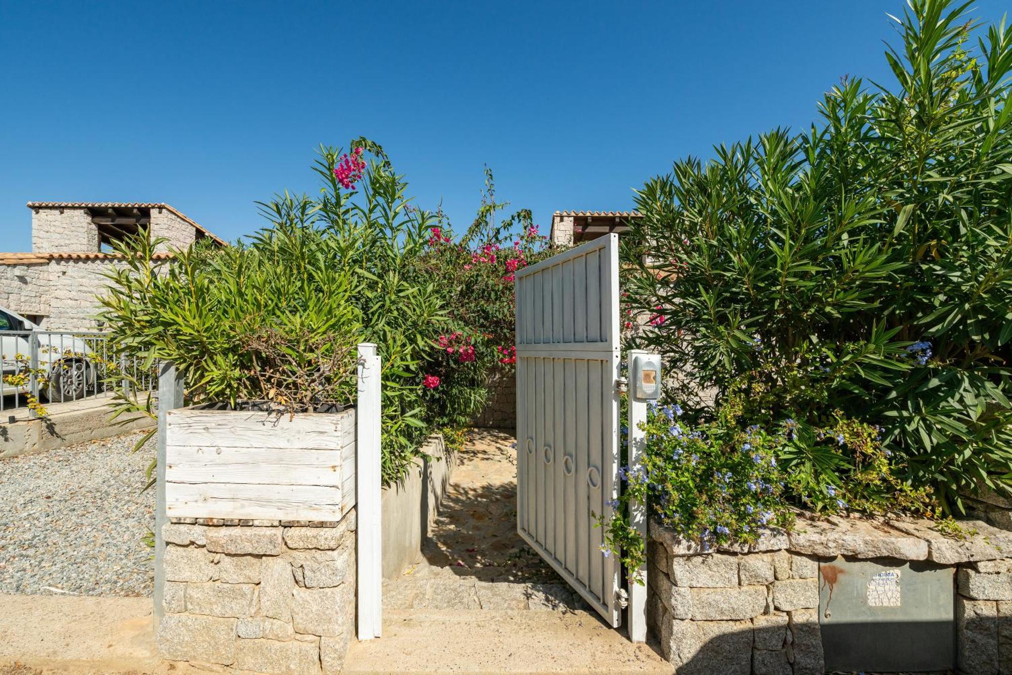 Villa Bouganville Cala Sinzias Castiadas Eksteriør billede
